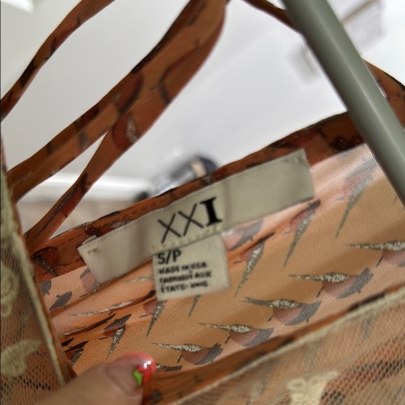 Forever 21 Pink and White Cropped Embellished Blouse - Picture 3 of 8